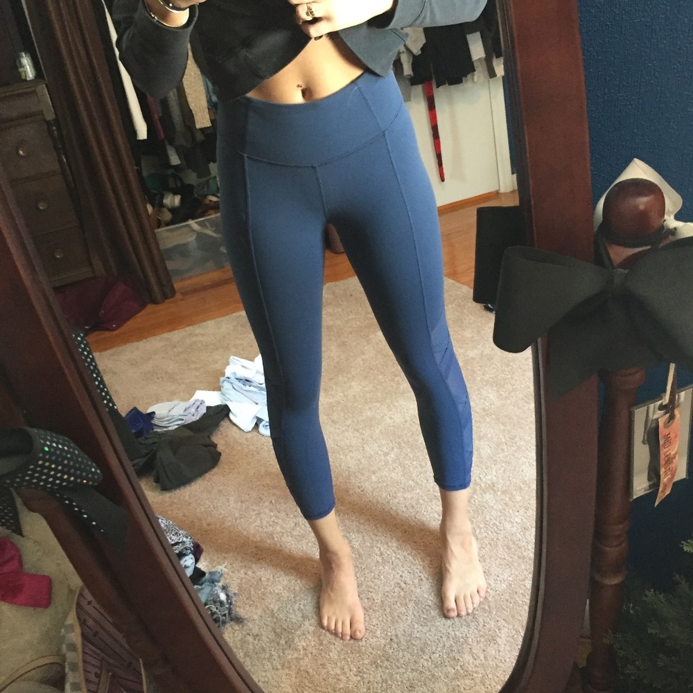 Athleta Chat capris, XS